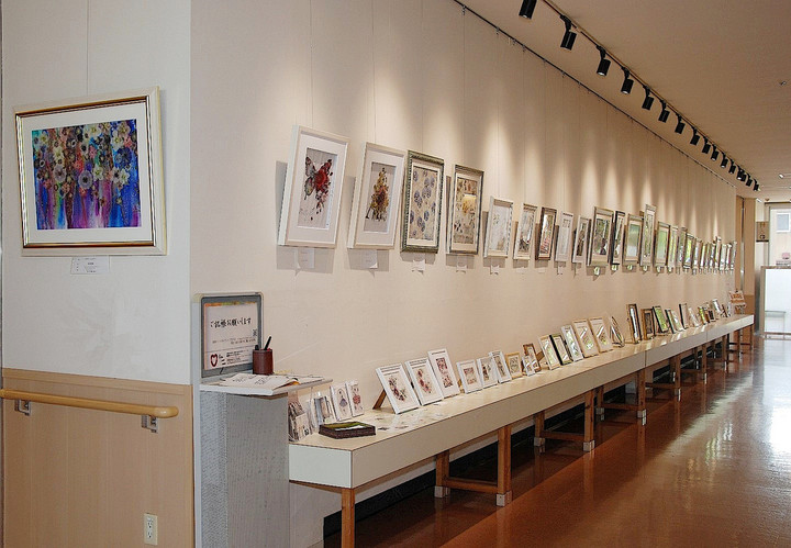 岐阜ハートセンター 便り : 「春らんまん ハルメク押し花アート展